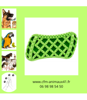 Brosse verte universelle PET+ME nettoie masse brosse et caresse pour Chien et Chat CFM Animaux 41 à Conan 41290