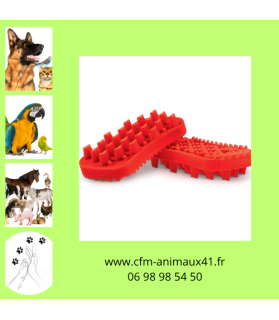 Brosse rouge universelle PET+ME nettoie masse brosse et caresse pour Chien et Chat CFM Animaux 41 à Conan 41290